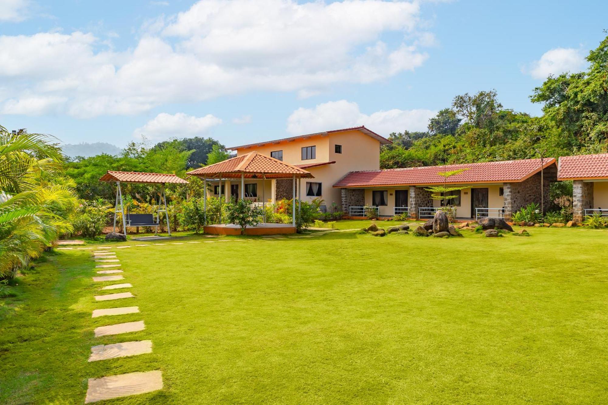 Casa Amora Lonavala Bagian luar foto