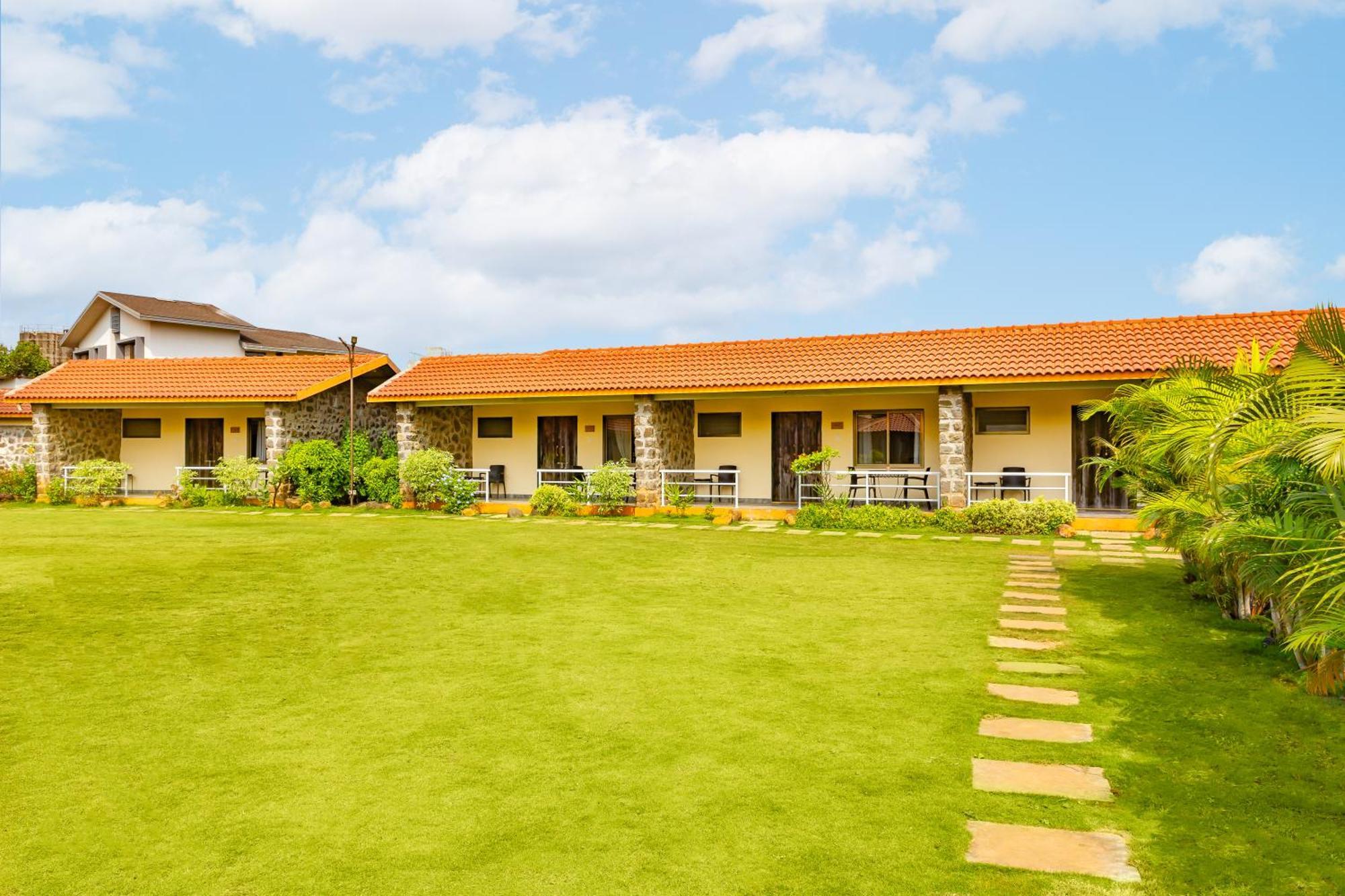 Casa Amora Lonavala Bagian luar foto