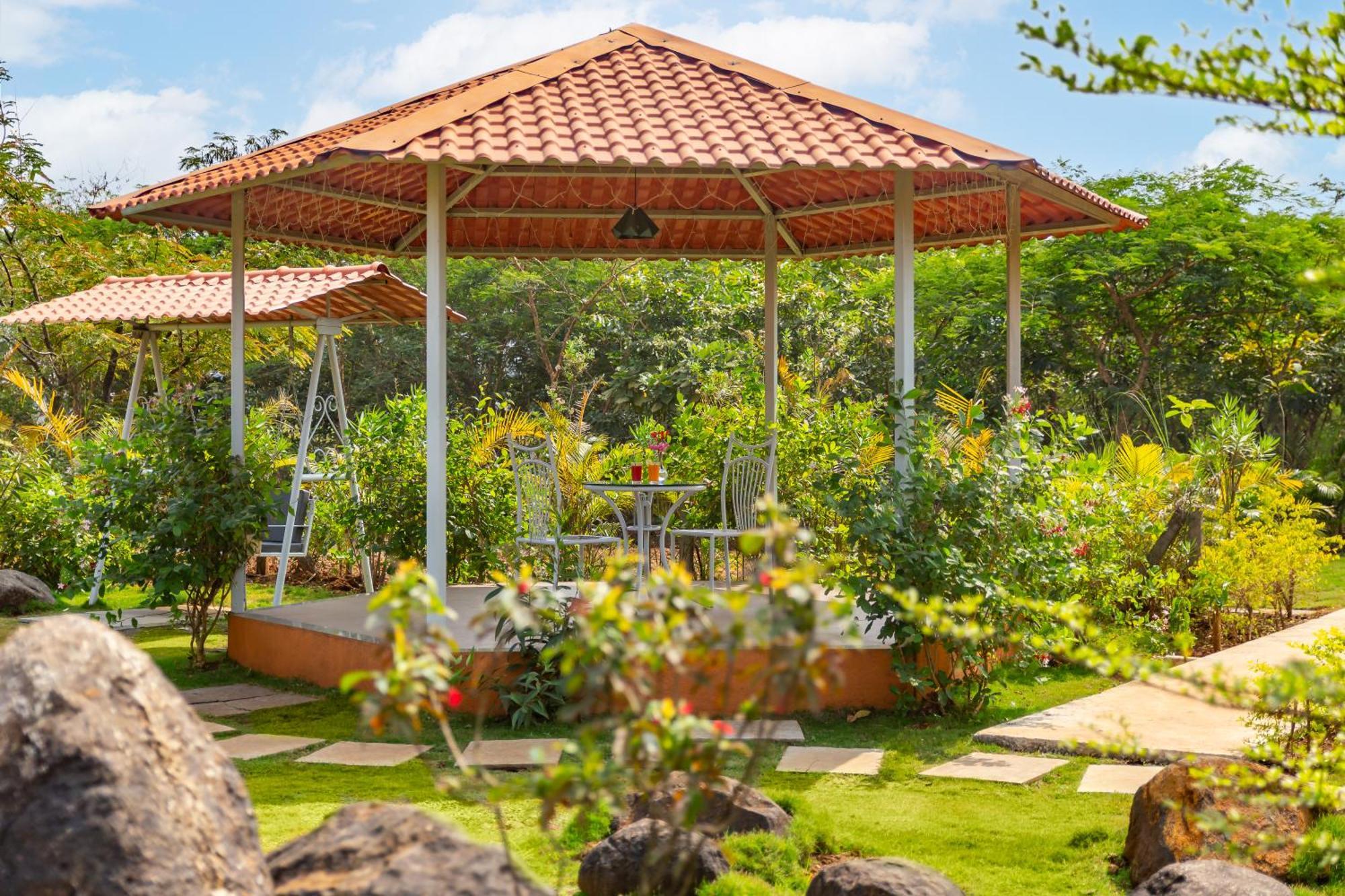 Casa Amora Lonavala Bagian luar foto