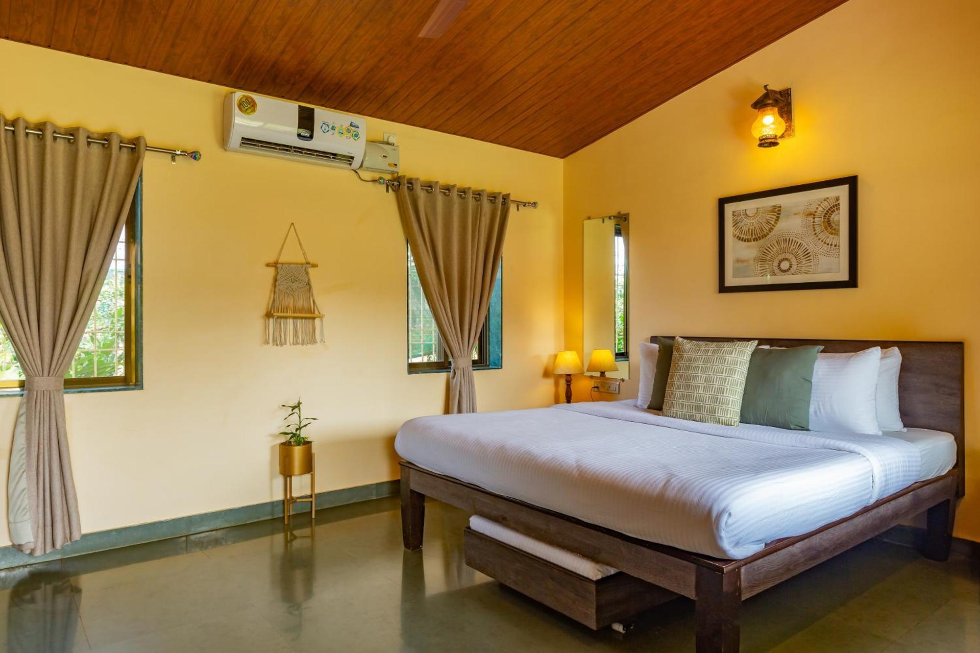 Casa Amora Lonavala Bagian luar foto